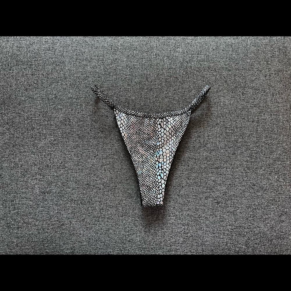 👙 Metallic Bikini Bottom - Picture 2 of 2